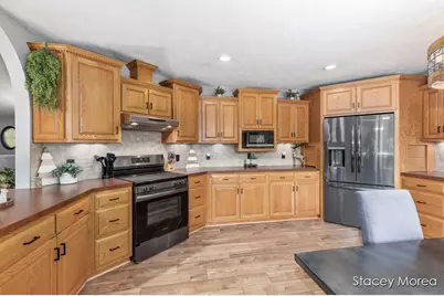 12173 Hart Street NE, Greenville, MI 48838 - Photo 11