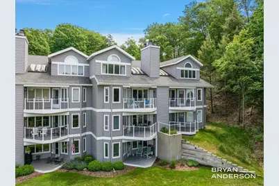 810 S Harbor Drive #22, Grand Haven, MI 49417 - Photo 47