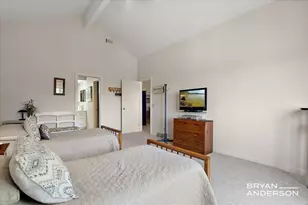 810 S Harbor Dr, Grand Haven, MI 49417 - Photo 33