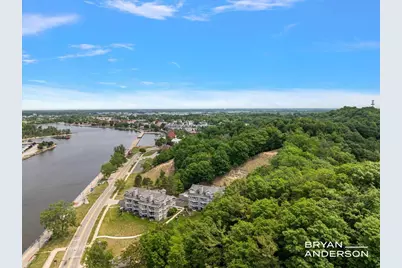 810 S Harbor Drive #22, Grand Haven, MI 49417 - Photo 3