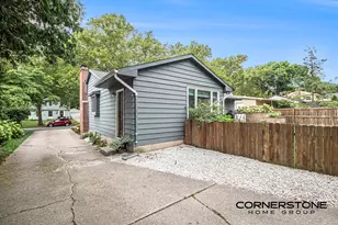 2236 Sylvan Ave SE, Grand Rapids, MI 49506 - Photo 33