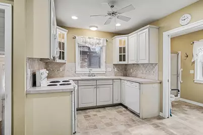 52 Baynton Avenue NE, Grand Rapids, MI 49503 - Photo 7