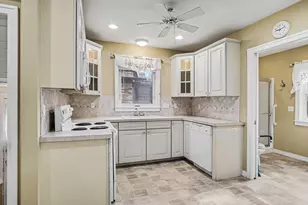 52 Baynton Ave NE, Grand Rapids, MI 49503 - Photo 7