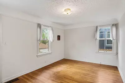52 Baynton Avenue NE, Grand Rapids, MI 49503 - Photo 15