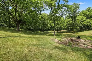 8836 Almena Dr, Kalamazoo, MI 49009 - Photo 19