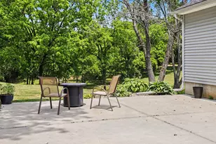 8836 Almena Dr, Kalamazoo, MI 49009 - Photo 13