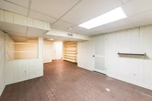672 Greenhills Dr, Ann Arbor, MI 48105 - Photo 25