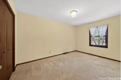 18746 N Fruitport Road, Spring Lake, MI 49456 - Photo 17
