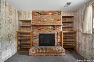 18746 N Fruitport Rd, Spring Lake, MI 49456 - Photo 23