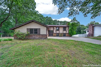 18746 N Fruitport Road, Spring Lake, MI 49456 - Photo 3