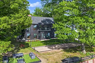 2578 Lakeshore Dr, Fennville, MI 49408 - Photo 5