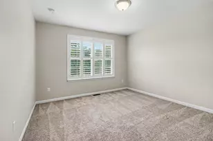 419 Amelia Cir, South Lyon, MI 48178 - Photo 37