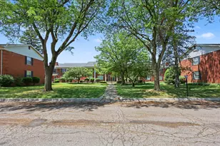 27653 W Echo Valley W, Farmington Hills, MI 48334 - Photo 25