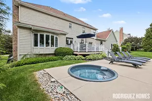 2246 Cascade Lakes Circle SE, Grand Rapids, MI 49546 - Photo 5