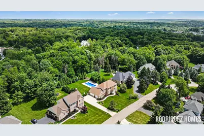 2246 Cascade Lakes Circle SE, Grand Rapids, MI 49546 - Photo 53
