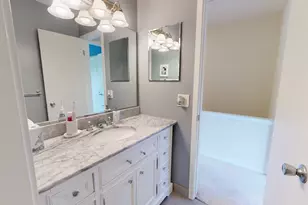 718 Peninsula Ct, Ann Arbor, MI 48105 - Photo 25