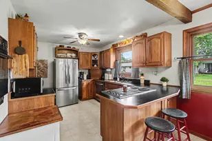 2125 Pawnee Path, Stevensville, MI 49127 - Photo 13