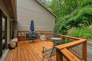 2202 Pine Grove Ct, Ann Arbor, MI 48103 - Photo 15