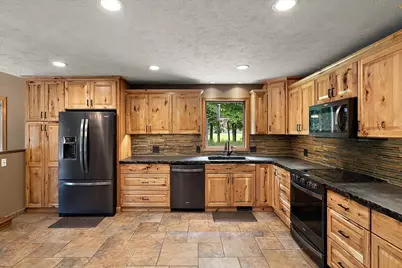 805 W Moore Road, Grant, MI 49327 - Photo 13