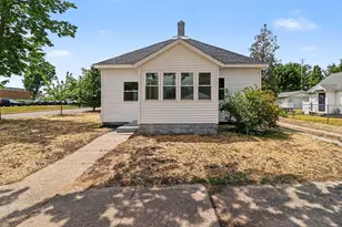 311 N Lavinia St, Ludington, MI 49431 - Photo 17
