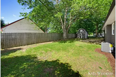 1126 3 Mile Road NW, Grand Rapids, MI 49544 - Photo 31