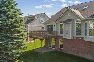 28061 Tremonte Dr, New Hudson, MI 48165 - Photo 5