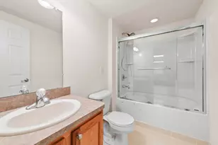 28061 Tremonte Dr, New Hudson, MI 48165 - Photo 37