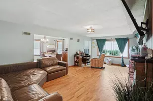 1443 Ogden Ave, Benton Harbor, MI 49022 - Photo 5