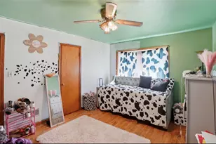 1443 Ogden Ave, Benton Harbor, MI 49022 - Photo 9