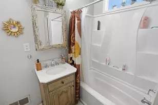 1443 Ogden Ave, Benton Harbor, MI 49022 - Photo 11