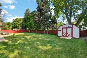 1329 Margaret Pl, Saint Joseph, MI 49085 - Photo 25