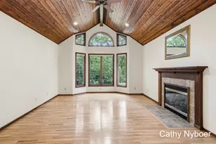13462 Lakeshore Ave, Grand Haven, MI 49417 - Photo 3