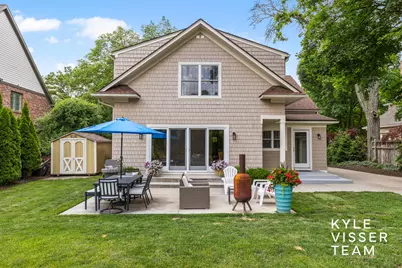 964 Pinecrest Avenue SE, East Grand Rapids, MI 49506 - Photo 45