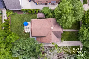 964 Pinecrest Ave SE, East Grand Rapids, MI 49506 - Photo 49