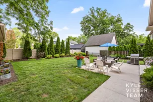 964 Pinecrest Ave SE, East Grand Rapids, MI 49506 - Photo 43