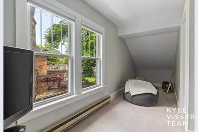 964 Pinecrest Avenue SE, East Grand Rapids, MI 49506 - Photo 35