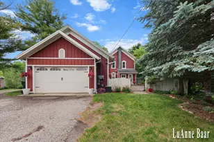 273 W Division St NE, Rockford, MI 49341 - Photo 5
