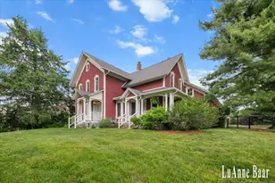 273 W Division St NE, Rockford, MI 49341 - Photo 55
