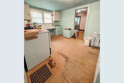 504 W Centre Avenue, Portage, MI 49024 - Photo 9