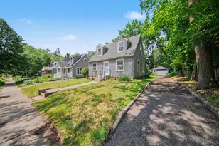 709 Indianola Ave, Ann Arbor, MI 48105 - Photo 3