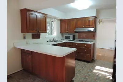 2098 Yorktown Drive, Ann Arbor, MI 48105 - Photo 9