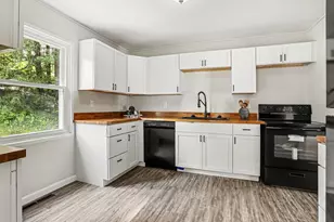 270 Viking Dr, Battle Creek, MI 49017 - Photo 7