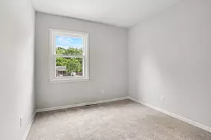 270 Viking Dr, Battle Creek, MI 49017 - Photo 11