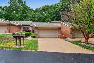 4353 Idlewood Dr SW, Wyoming, MI 49519 - Photo 3