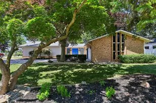 303 E Huron River Dr, Belleville, MI 48111 - Photo 13