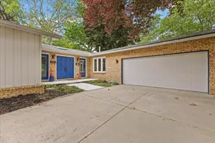 303 E Huron River Dr, Belleville, MI 48111 - Photo 47