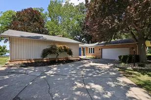 303 E Huron River Dr, Belleville, MI 48111 - Photo 11
