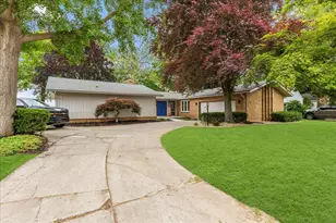 303 E Huron River Dr, Belleville, MI 48111 - Photo 61