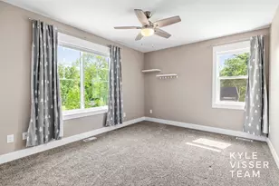 69 Lakeside Dr SE, Grand Rapids, MI 49506 - Photo 45