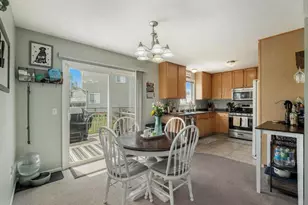 730 Splitrail Ave NW, Grand Rapids, MI 49504 - Photo 5